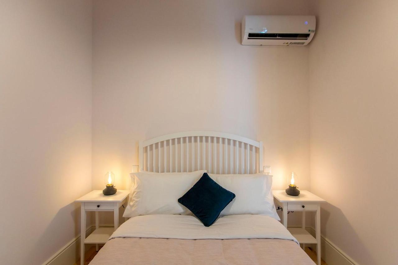 Lovelystay - 2Br Flat With Ac In Duque De Loule Porto Exterior foto