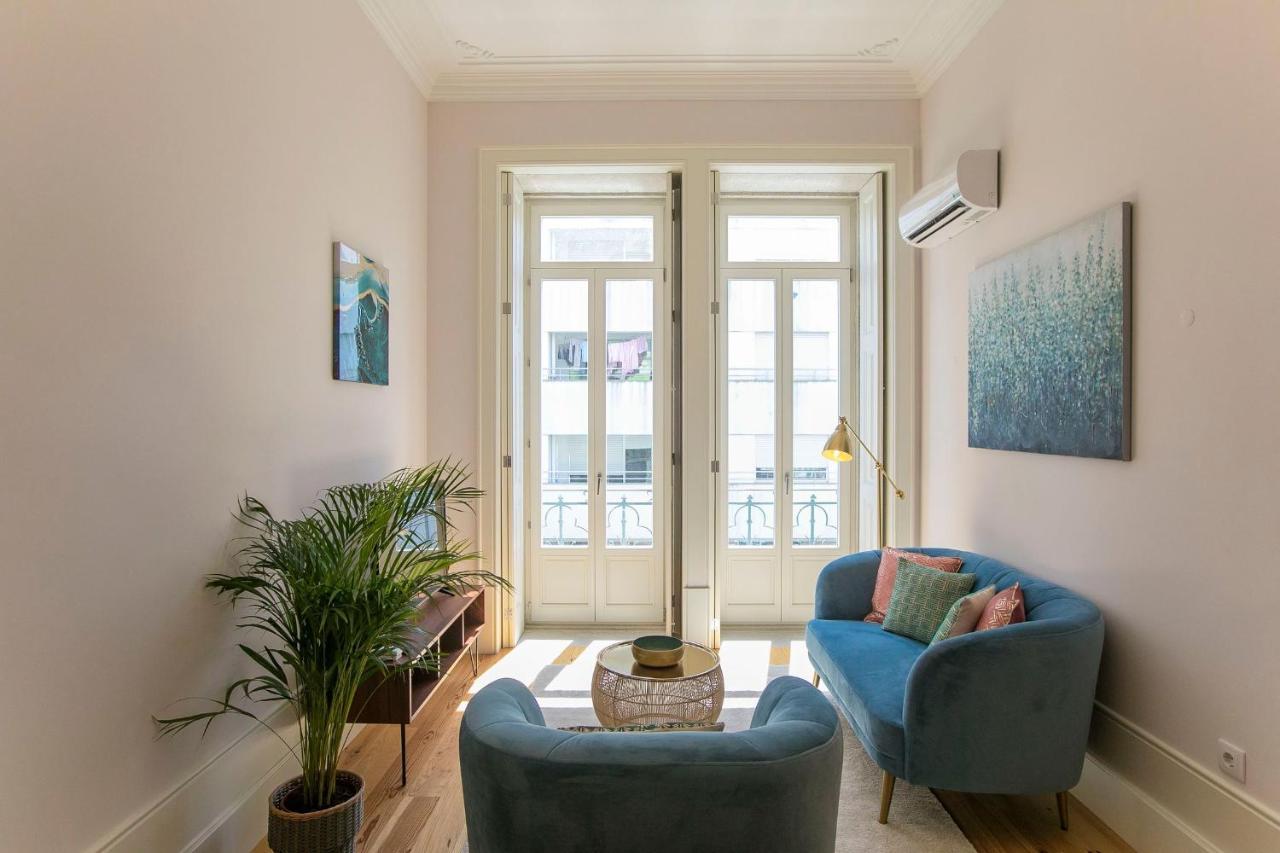 Lovelystay - 2Br Flat With Ac In Duque De Loule Porto Exterior foto