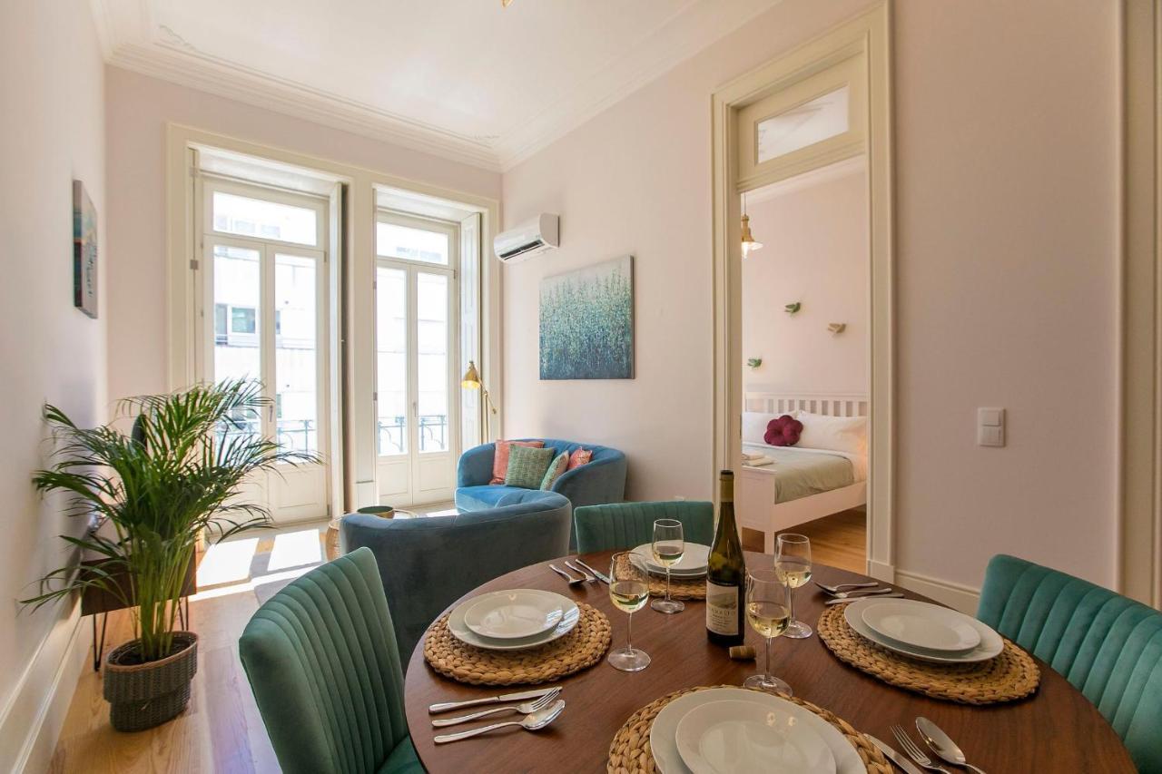 Lovelystay - 2Br Flat With Ac In Duque De Loule Porto Exterior foto